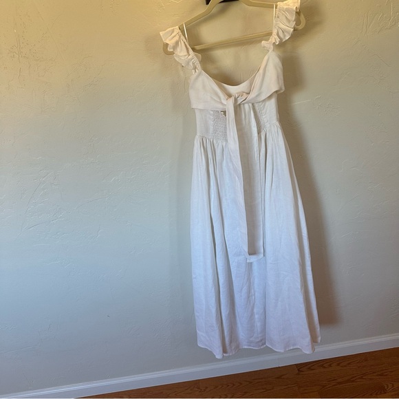 Vecchio Linen Dress by Reformation - Picture 5 of 11